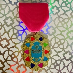 Kendra Scott Fiesta 2025 Medal